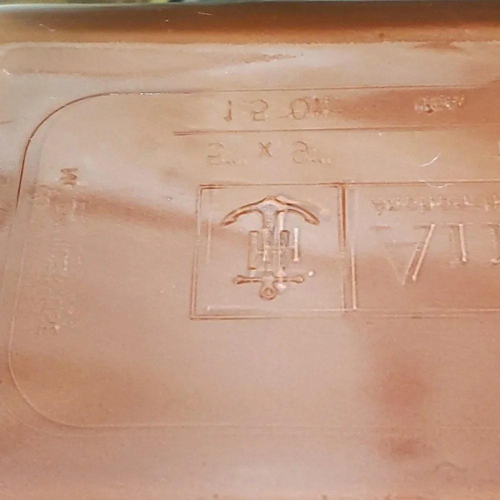 Anchor Hocking Non-Stick Brick Red Loaf Pan